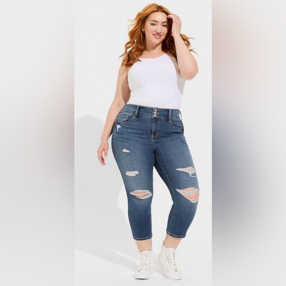 Torrid Super Soft High Rise Seafloor Distressed Crop Jeggings Size Plus 24 EUC